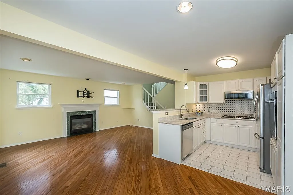 Property photos thumbnail 10